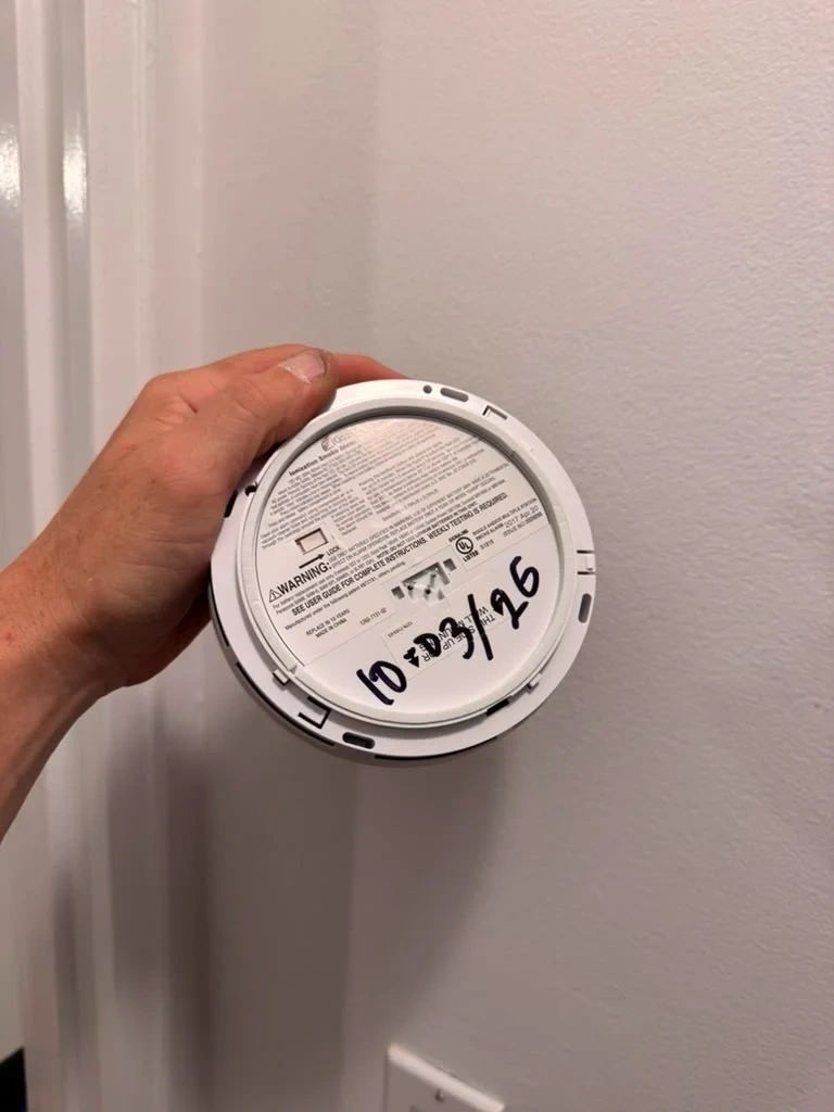 Kidde 10-year smoke detector pre-dated with sharpie active installation date - Scarsdale NY